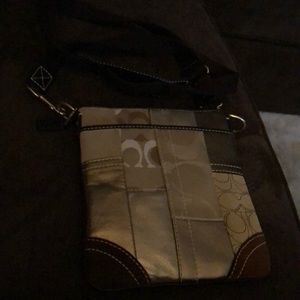 Crossbody purse